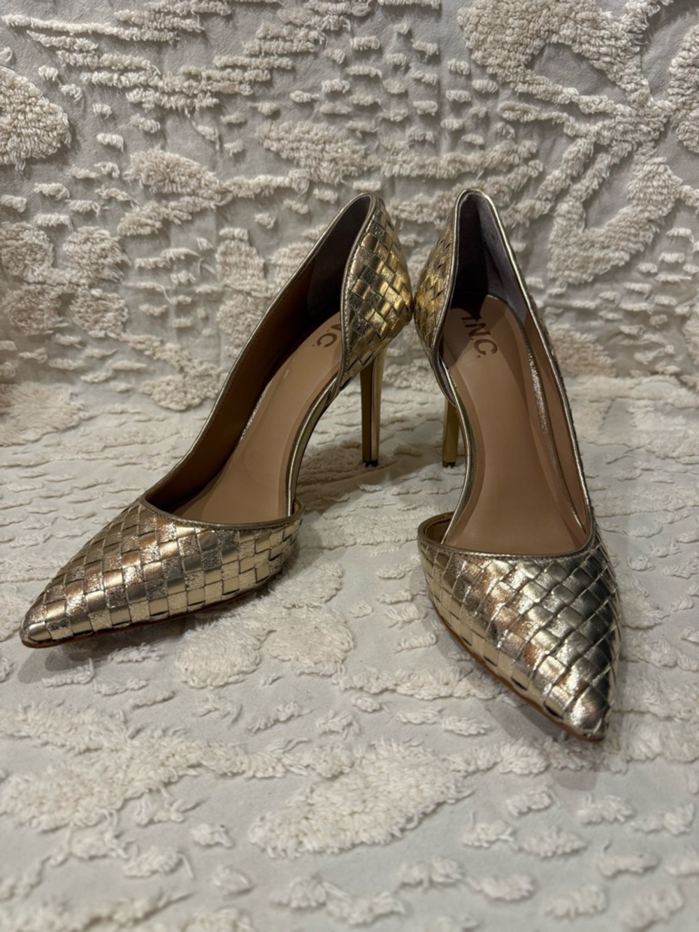 INC International Concepts Metallic Gold Woven Pointed Toe Heels #627